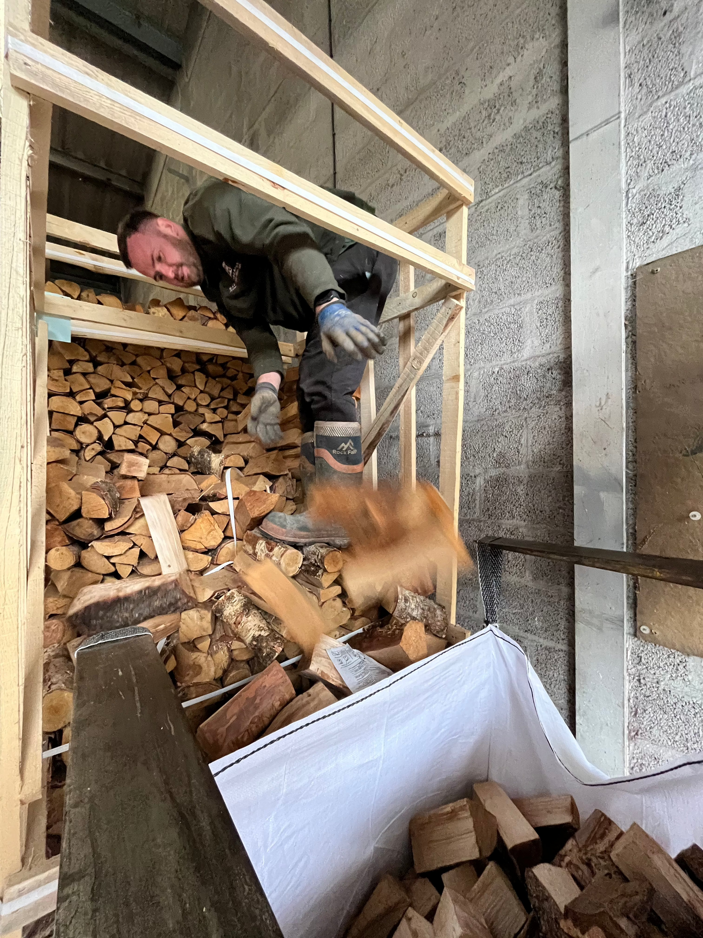 XL Bulk Bag of Kiln Dried Hardwood